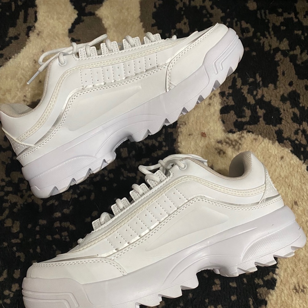 Avia Women’s Chunky Dad Sneakers